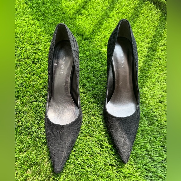 NWOT Nine West Black Lace Pointy Toe Heels - Picture 5 of 8